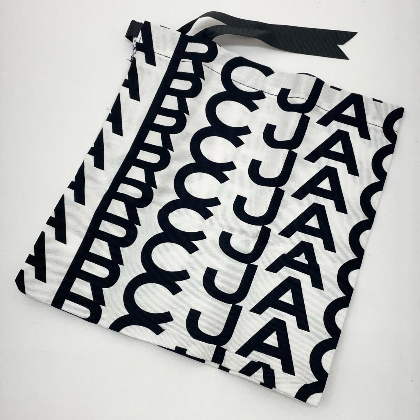 MARC JACOBS | マークジェイコブス 長財布 S151L03FA22-005 ブラック×ホワイト【尾張小牧店】