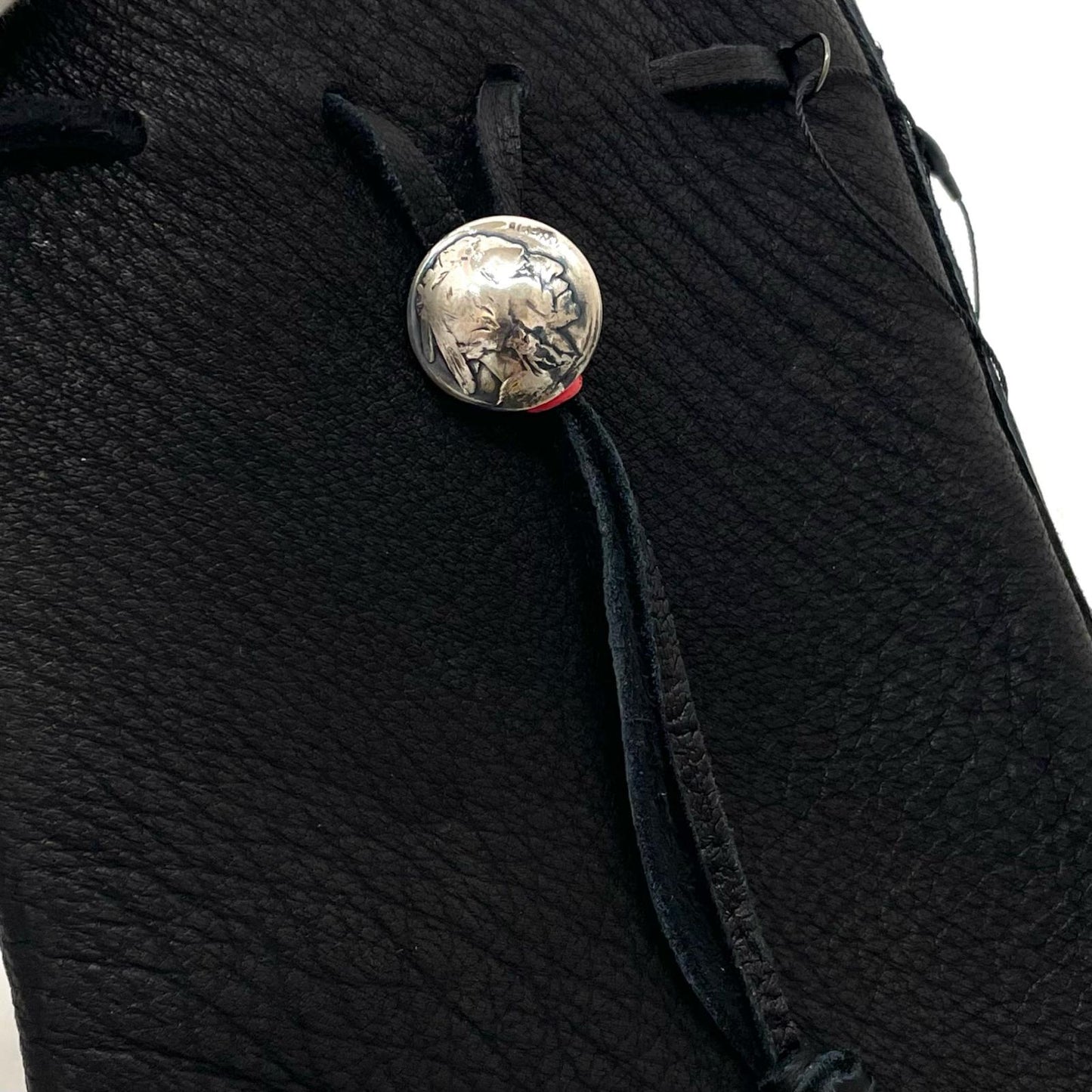 MASSES | マシス DEER SKIN DRAWSTRING ポーチ ブラック【尾張小牧店】