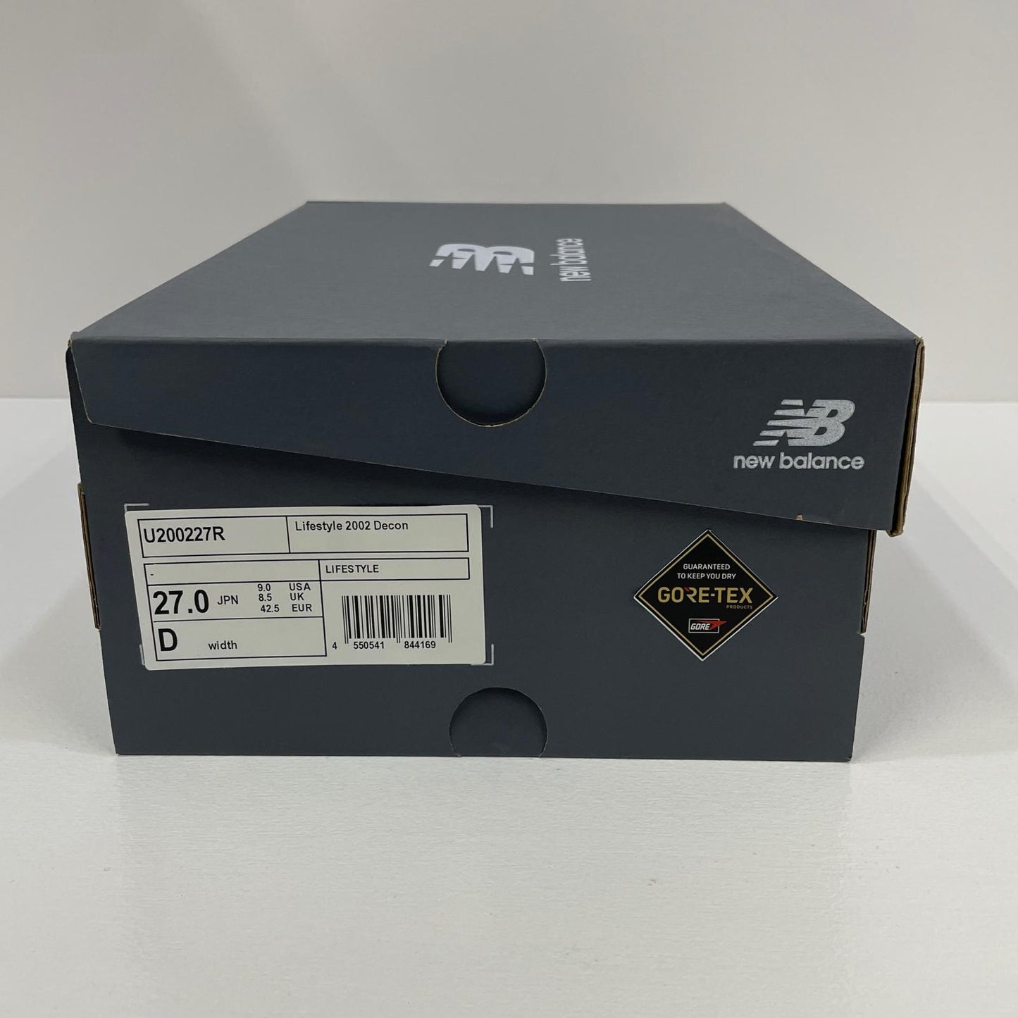 NEW BALANCE | ニューバランス 2002R GORE-TEX スニーカー 27.0cm U200227R グレー