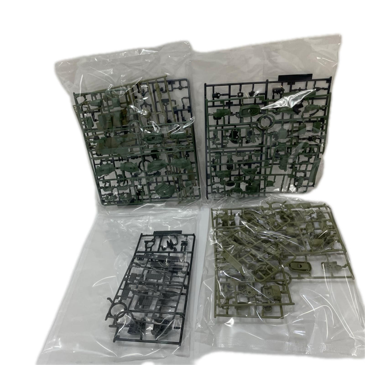 【尾張小牧店】 中古 1/144HGザクIIF型ルショーン機&無識別型ザクⅡ 【714】