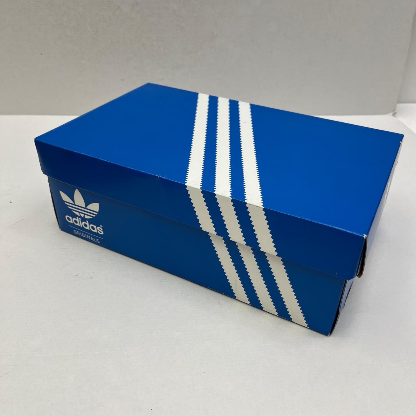adidas | アディダス GAZELLE INDOOR スニーカー G63196 オレンジ【加古川店】