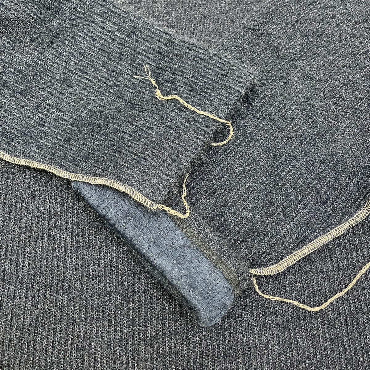 MM6(Maison Margiela) | エムエムシックスメゾンマルジェラ SPARKLING KNIT JERSEY TOP ニット S52NC0137 ネイビー サイズ:S【加古川店】