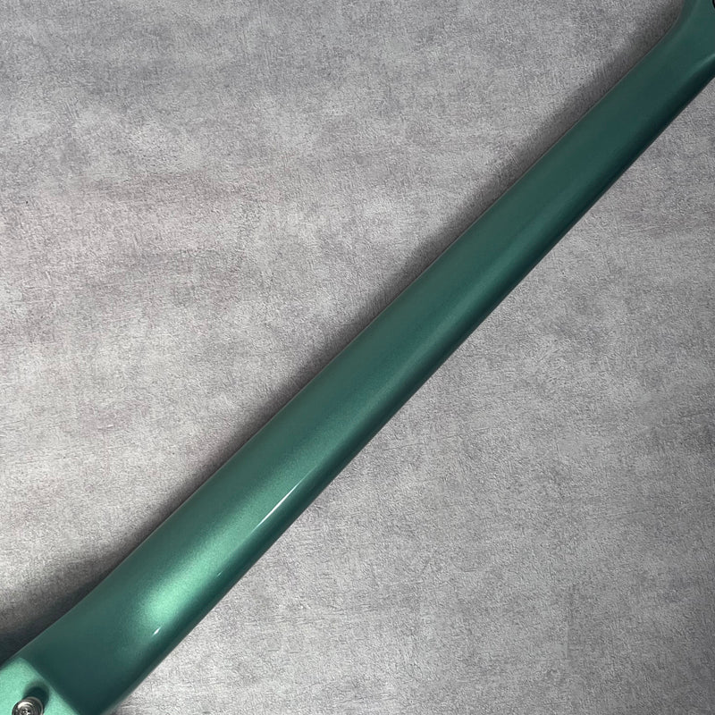 【新品】 Epiphone | エピフォン 楽器 Thunderbird '64 Inverness Green 2024年製【加古川店】