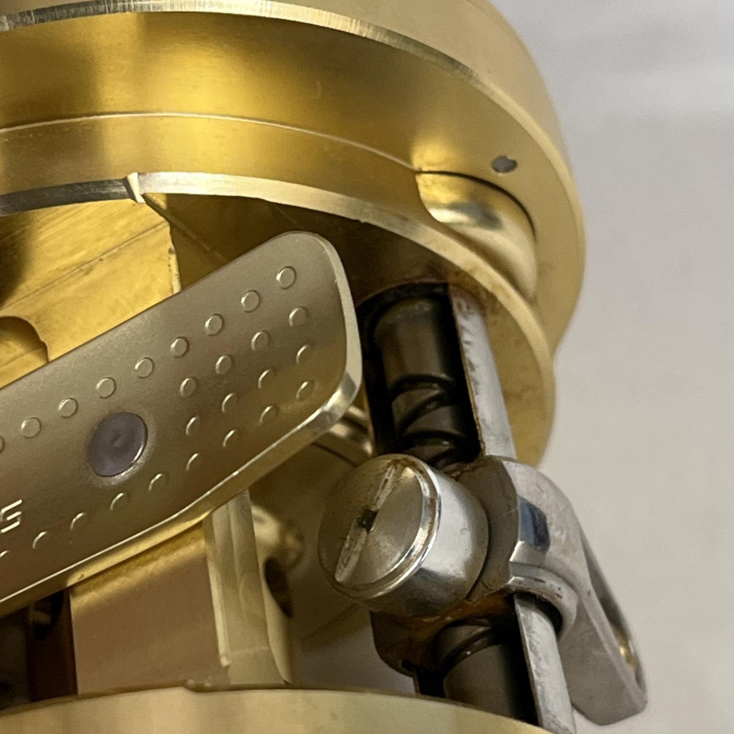 【フィッシング/釣り/釣具/リール】 【ベイトリール/右ハンドル】SHIMANO | シマノ 00カルカッタコンクエスト 200【加古川店】