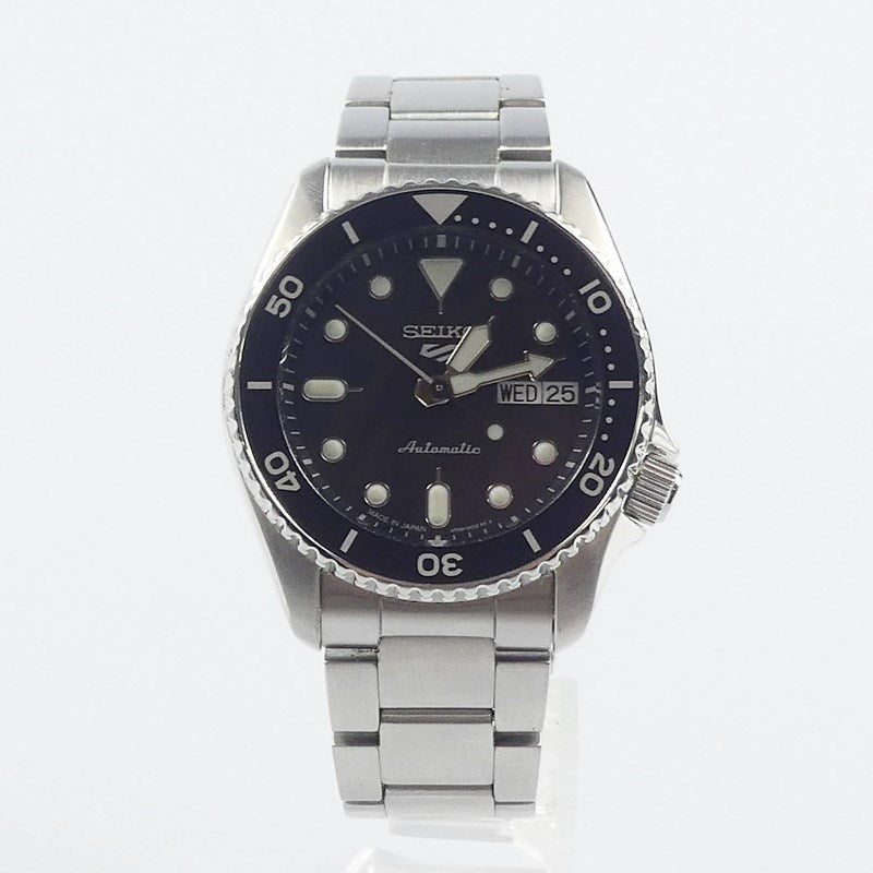 【中古】SEIKO | セイコー SKX Sports Style 腕時計 SBSA225 シルバー