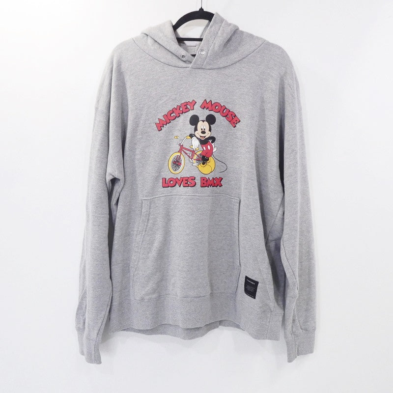 【中古】430 - FOURTHIRTY - | フォーサーティー “MICKEY LOVES BMX” P/O PARKA パーカー グレー サイズ:3