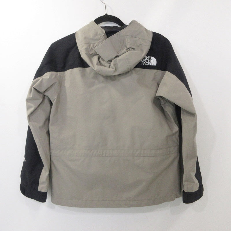 【中古】THE NORTH FACE | ザ・ノースフェイス MOUNTAIN LIGHT JACKET マウンテンパーカー NPW62236 グレー サイズ:M