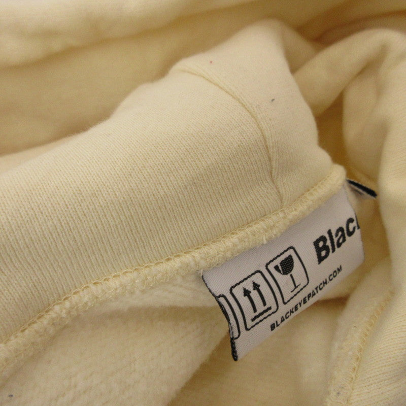 【中古】BlackEyePatch | ブラックアイパッチ HANDLE WITH CARE LABEL HOODIE パーカー BEPFW21TP26 ベージュ サイズ:M