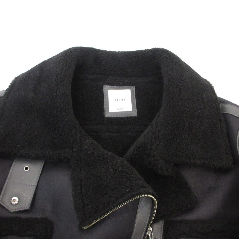 【中古】Juemi | ジュエミ Seam Tape Short Mouton Jacket その他アウター 2910401 ブラック