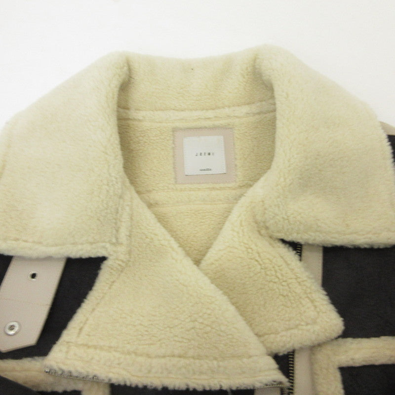 【中古】Juemi | ジュエミ Seam Tape Short Mouton Jacket その他アウター 2910401 ブラック