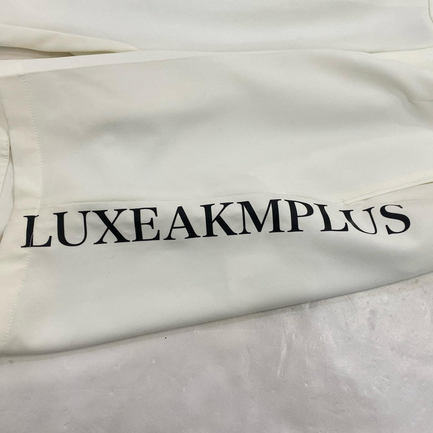 【中古】AKM(志風音) | エーケーエムシフォン BASIC LOGO SHORT PANTS ショートパンツ LAB-23008 2023S/S ホワイト サイズ:M