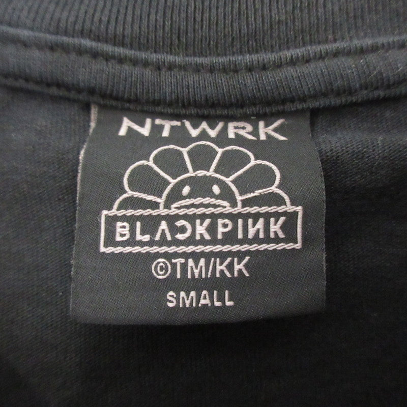 【中古】 SIGNATURE TEE 半袖Tシャツ BLACKPINK ×村上隆 ブラック サイズ:S