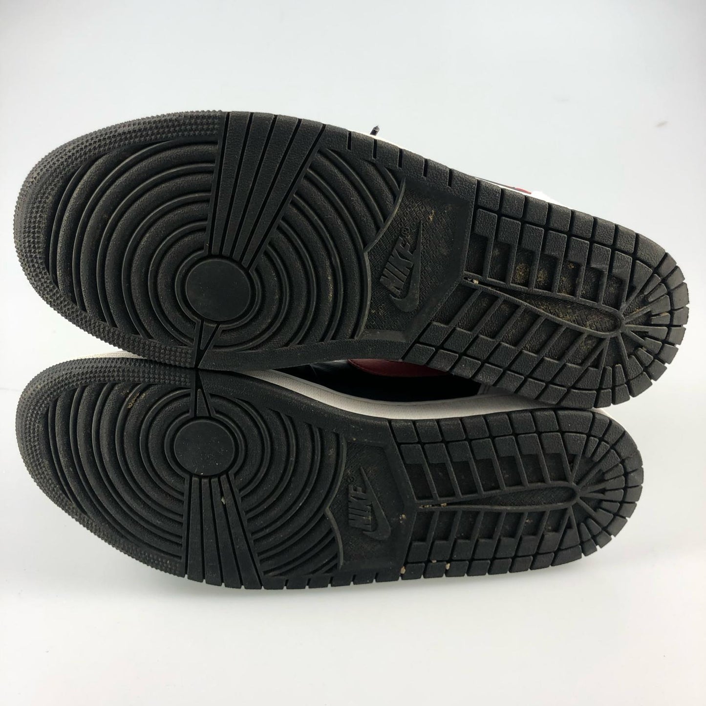 【中古】NIKE | ナイキ AIR JORDAN 1 MID スニーカー 554724-075 ホワイト 28cm