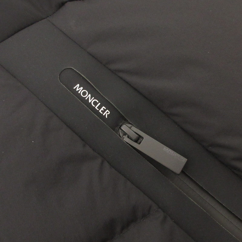 【中古】MONCLER | モンクレール BERLING ダウンジャケット G20911A00026 ブラック サイズ:1