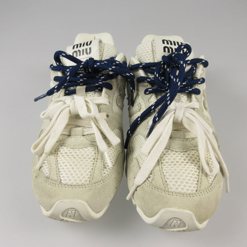 【中古】Miu Miu | ミュウ ミュウ スエード×メッシュ スニーカー 530SL 2024S/S サイズ:24.5cm ×NEW BALANCE グレー