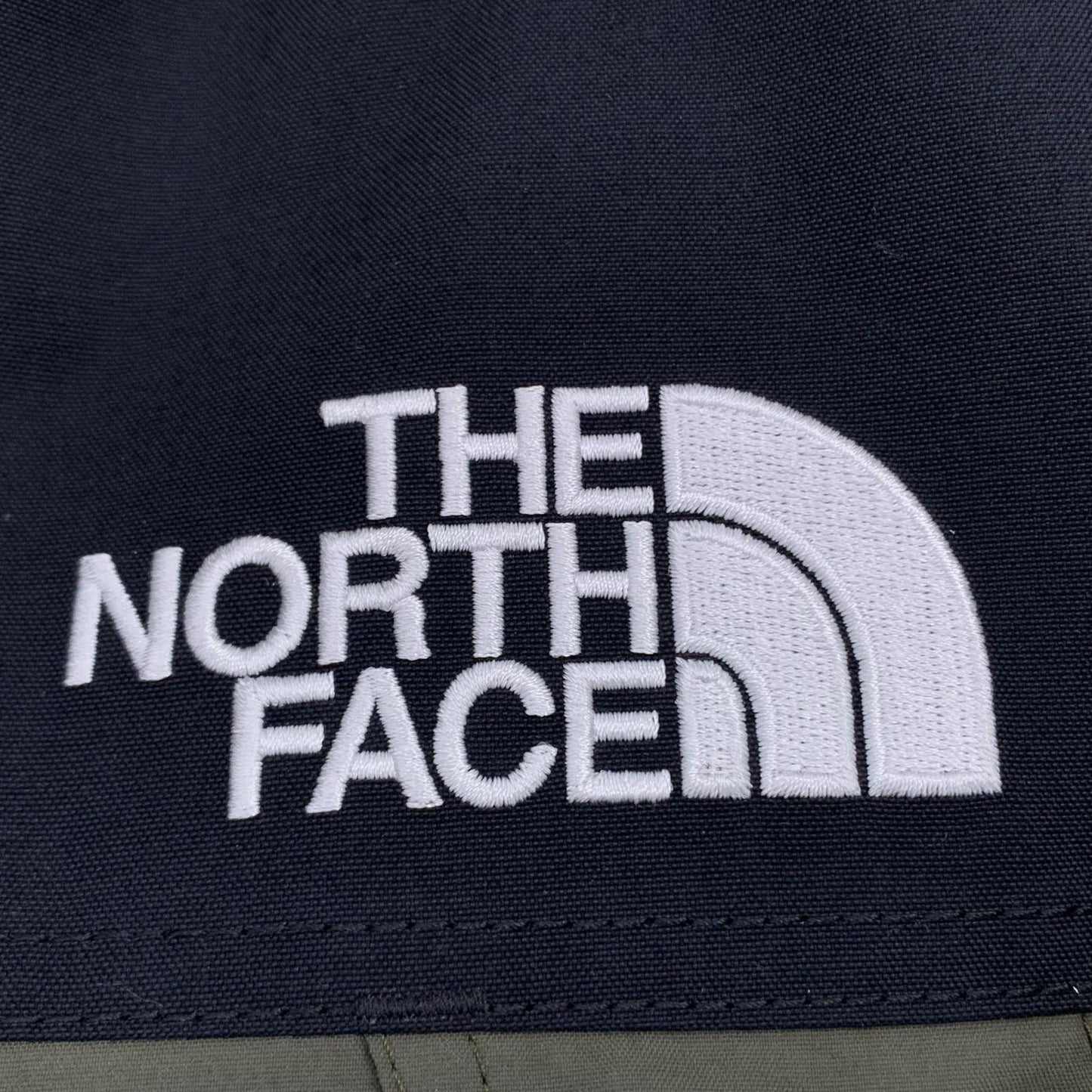 【中古】THE NORTH FACE | ザ・ノースフェイス MOUNTAIN DOWN JACKET ダウンジャケット ND91930 カーキ サイズ:S