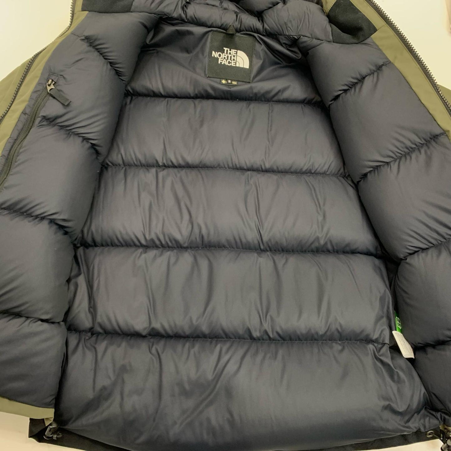 【中古】THE NORTH FACE | ザ・ノースフェイス MOUNTAIN DOWN JACKET ダウンジャケット ND91930 カーキ サイズ:S