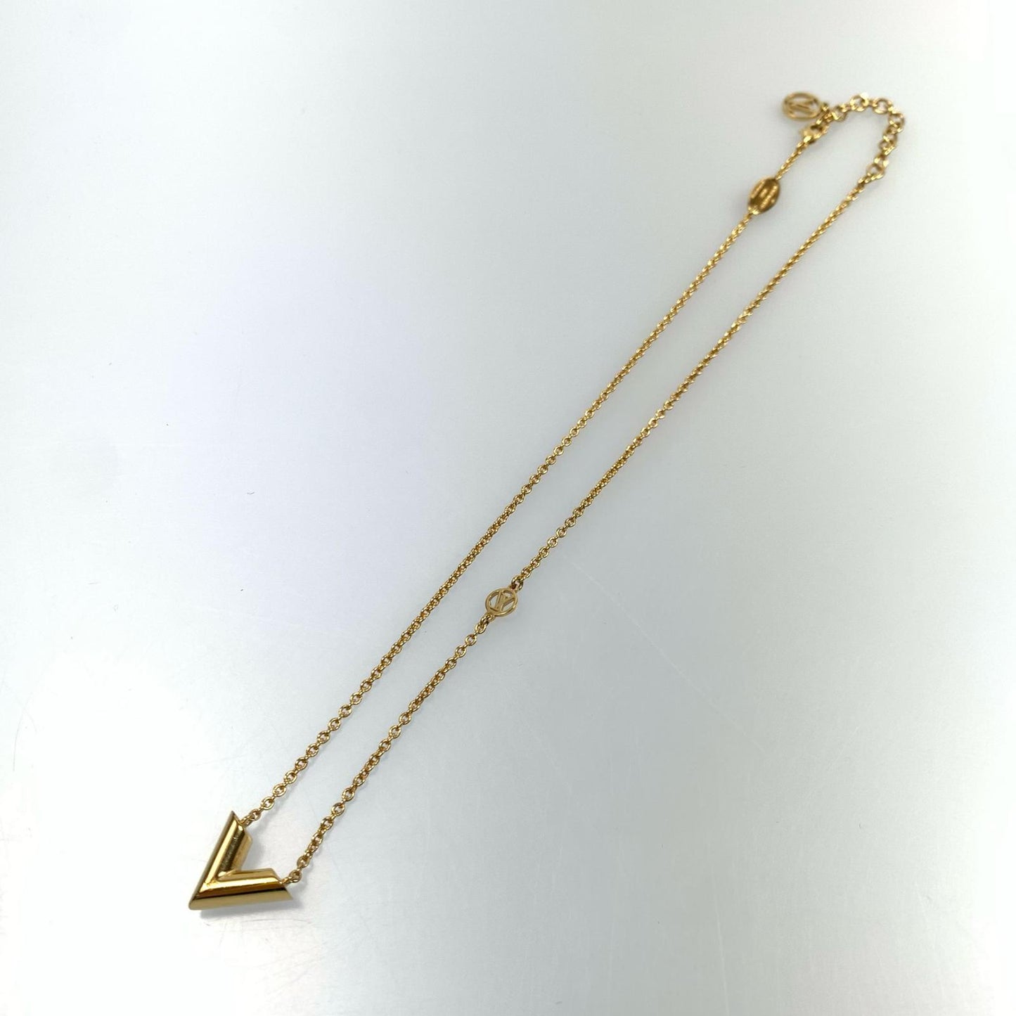 【中古】LOUIS VUITTON | ルイ・ヴィトン エセンシャルV ネックレス M00857