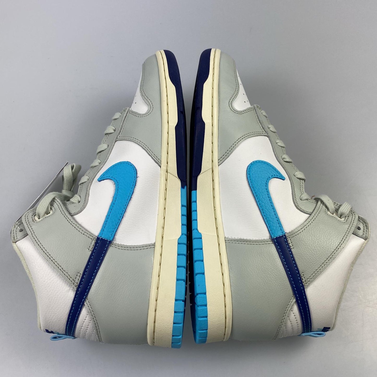 【中古】NIKE | ナイキ DUNK HIGH RETRO SE スニーカー DZ2535-100 グレー 29.5cm