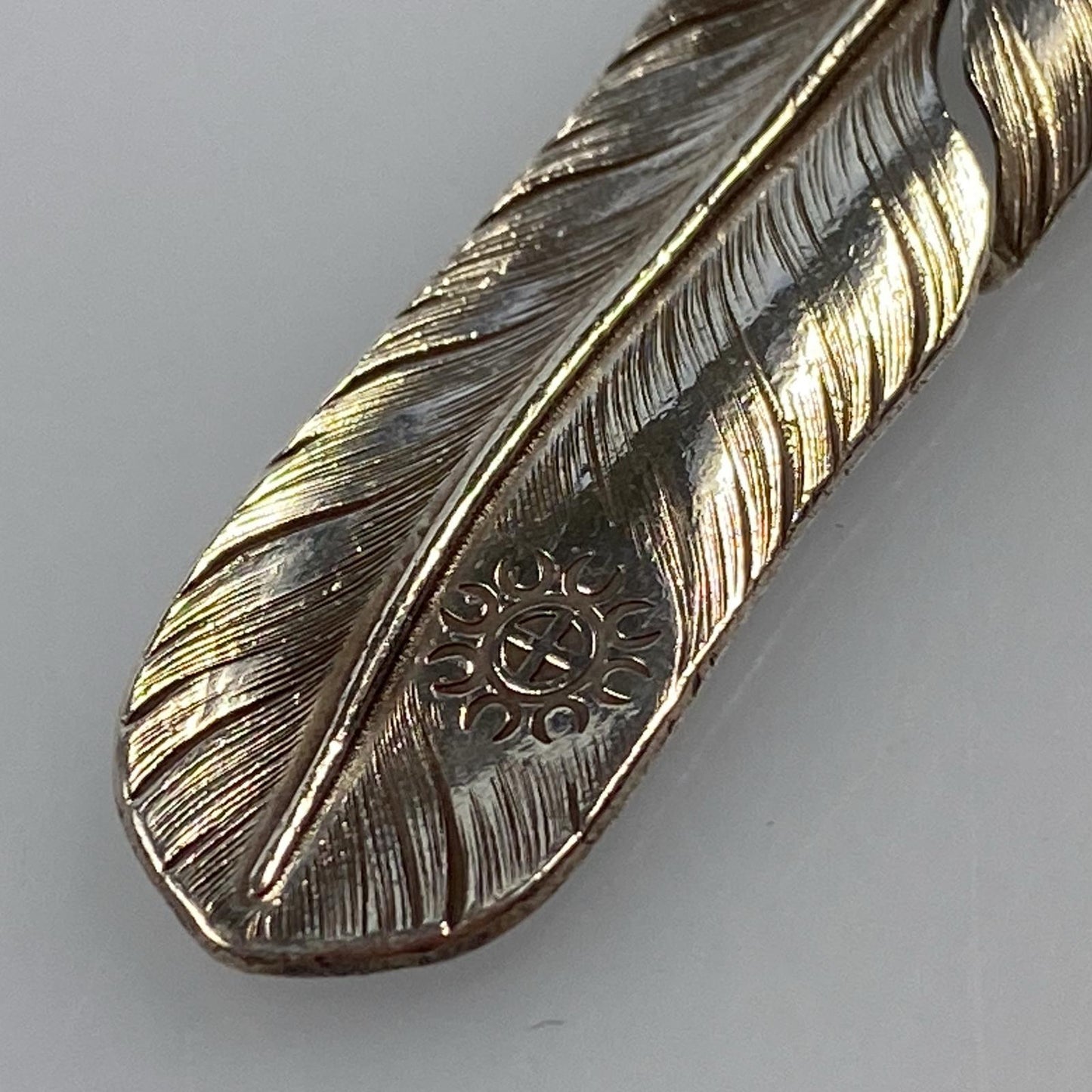 【中古】 フェザー ペンダントトップ