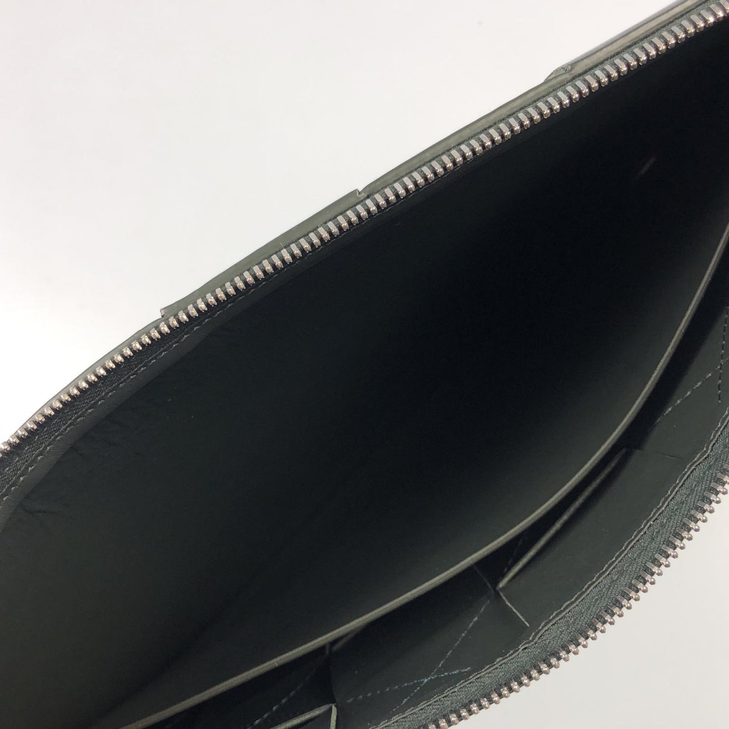 【中古】BOTTEGA VENETA | ボッテガヴェネタ ラージカセットポーチ クラッチバッグ 649616 2024S/S