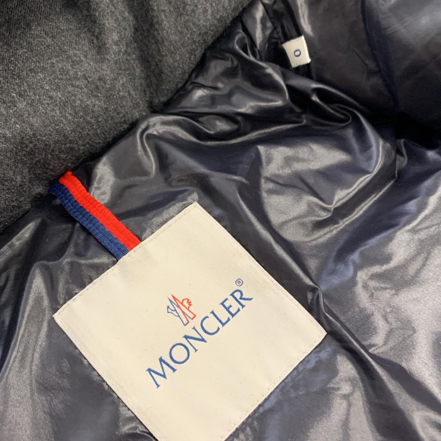 【中古】MONCLER | モンクレール MONTGENEVRE ダウンジャケット 32091403380554272 サイズ:0 国内正規品 グレー
