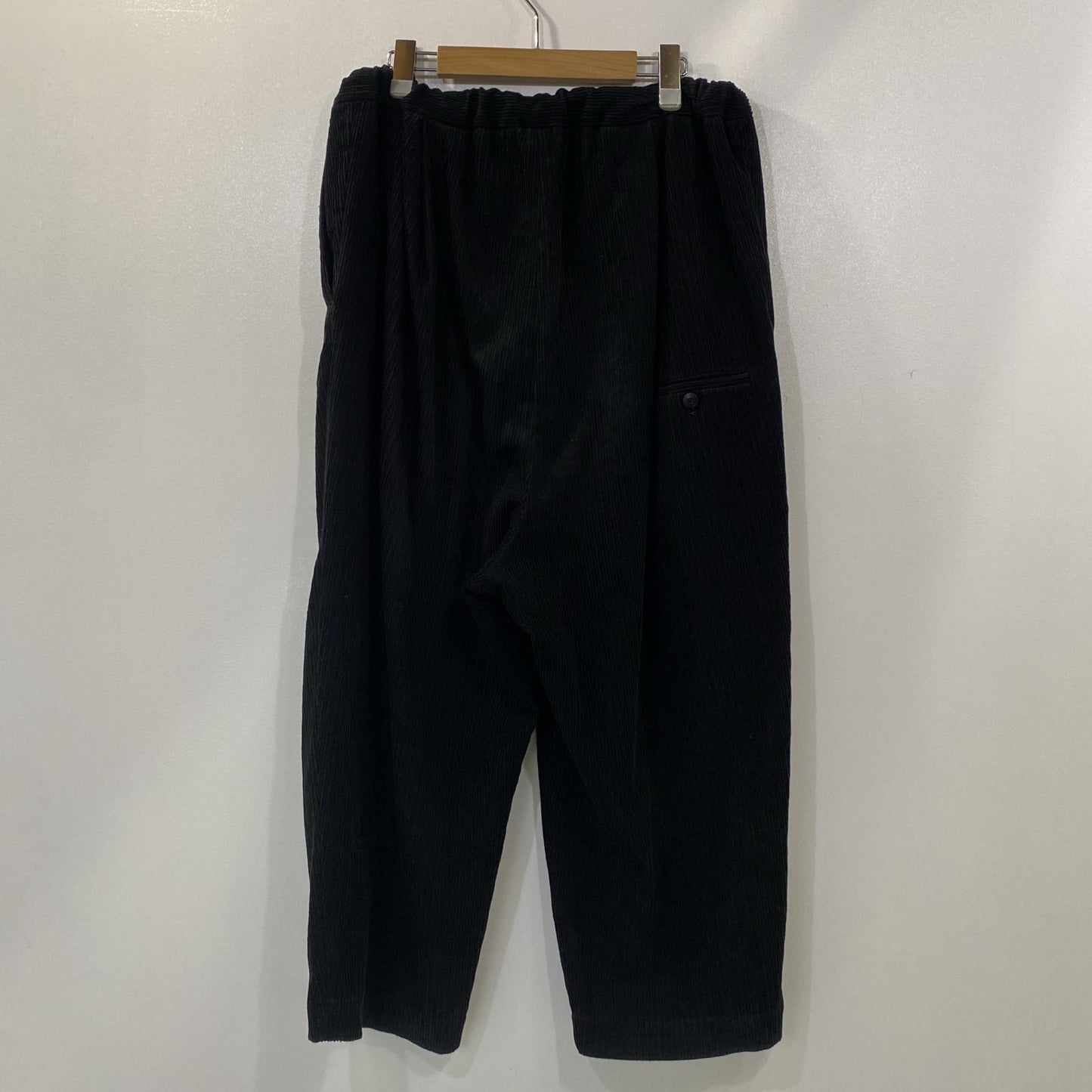 【中古】Dulcamara | ドゥルカマラ コーデュロイタックワイドパンツ パンツ ブラック サイズ:1