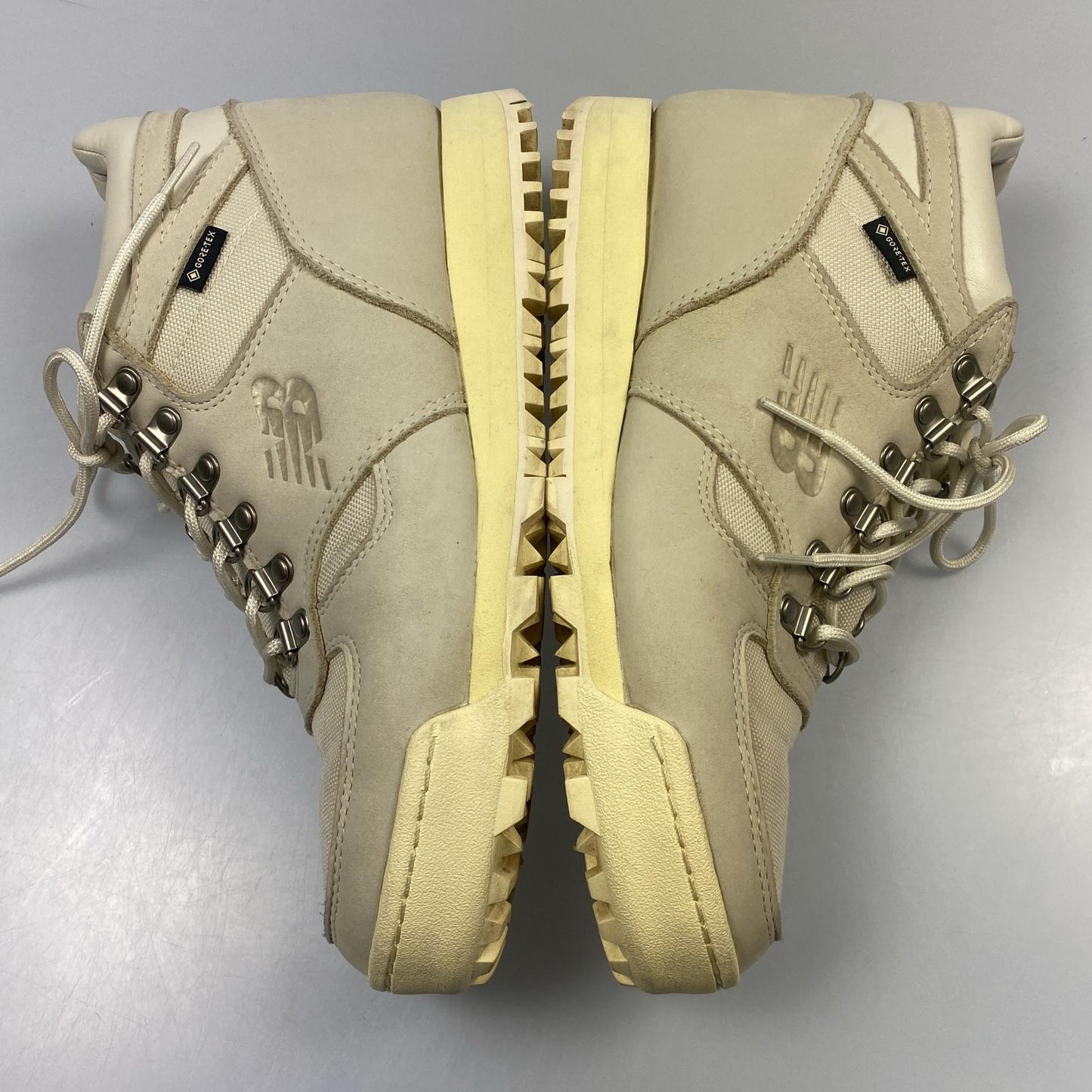 【中古】NEW BALANCE | ニューバランス Rainier GTX AN スニーカー URAINXAN アイボリー 26.5cm