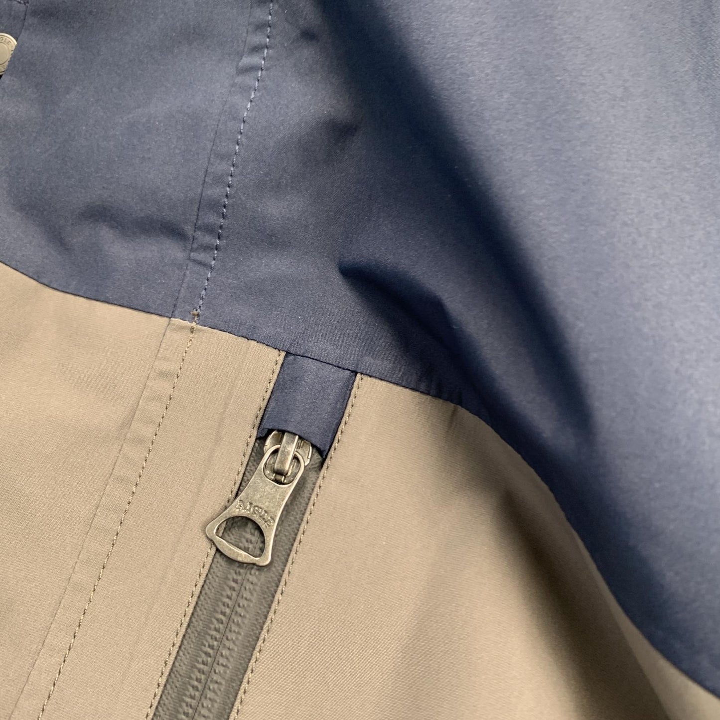 【中古】AIGLE | エーグル GORE-TEX DALAVEN マウンテンパーカー ZBHI608 年式:2019 マルチカラー サイズ:L