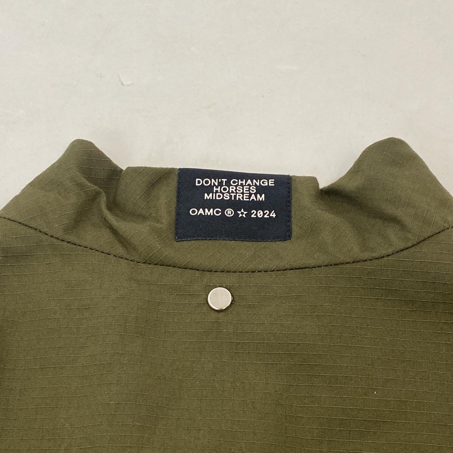 【中古】OAMC | オーエーエムシー BAKER JACKET ミリタリージャケット 24E28OAU63 カーキ サイズ:M