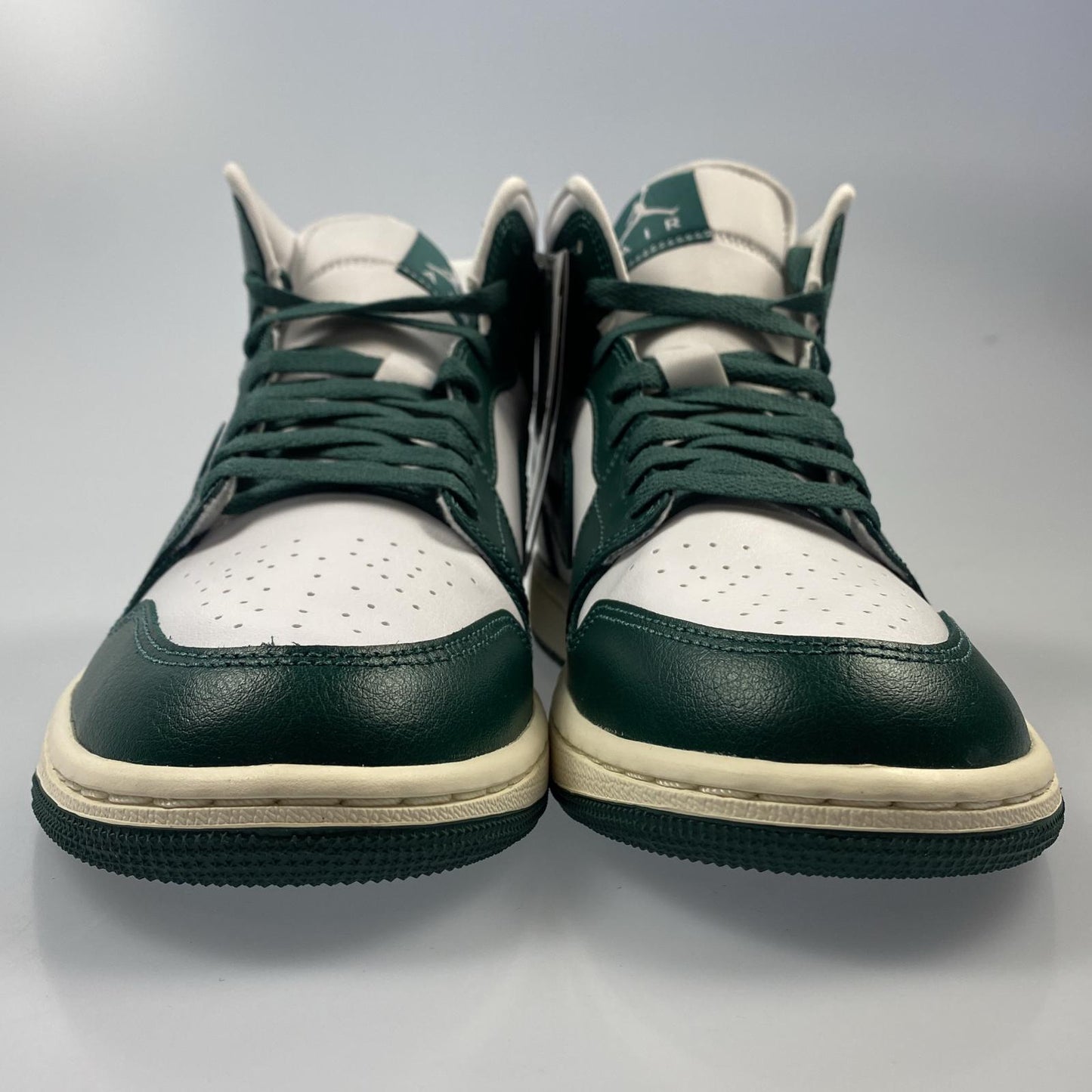 【中古】NIKE | ナイキ WMNS AIR JORDAN 1 MID スニーカー BQ6472-133 グリーン 27cm