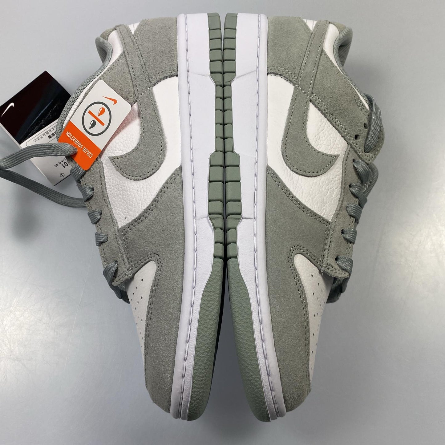 【中古】NIKE | ナイキ DUNK LOW RETRO SE LIGHT PUMICE スニーカー FQ8249-101 グレー 27cm