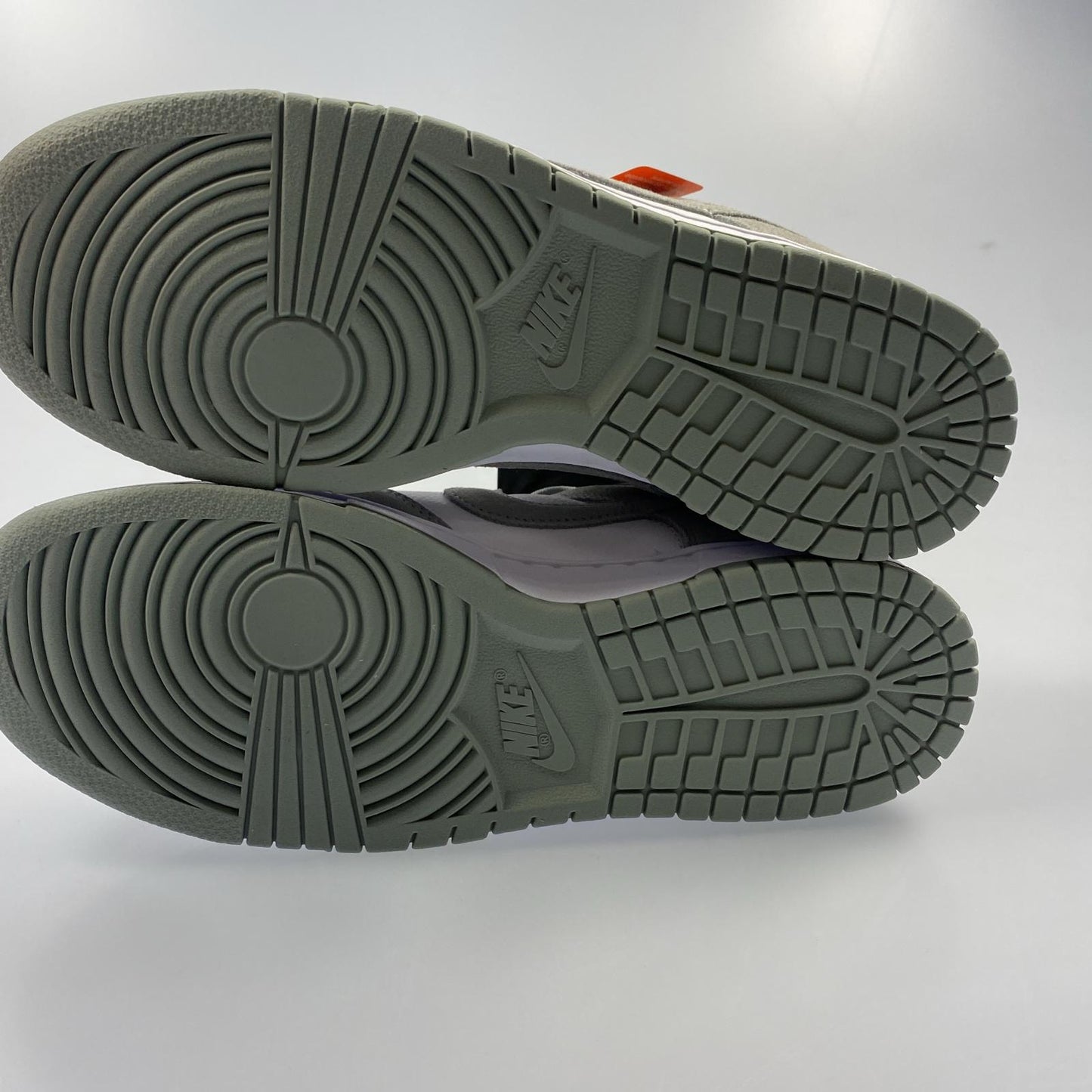 【中古】NIKE | ナイキ DUNK LOW RETRO SE LIGHT PUMICE スニーカー FQ8249-101 グレー 27cm