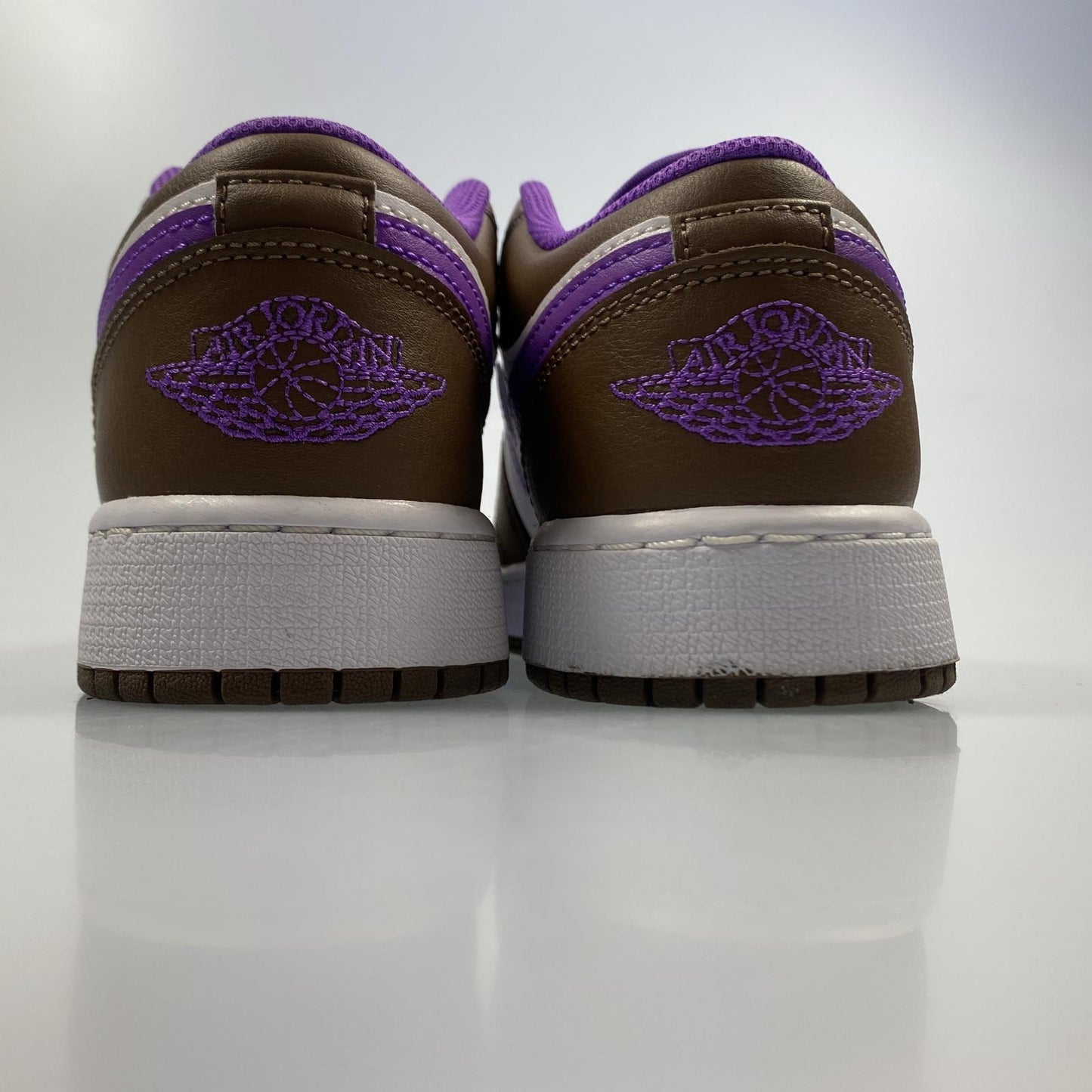 【中古】NIKE | ナイキ AIR JORDAN 1 LOW スニーカー 553560-215 23.5cm