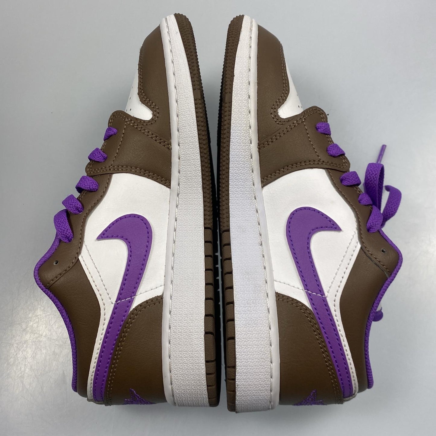 【中古】NIKE | ナイキ AIR JORDAN 1 LOW スニーカー 553560-215 23.5cm