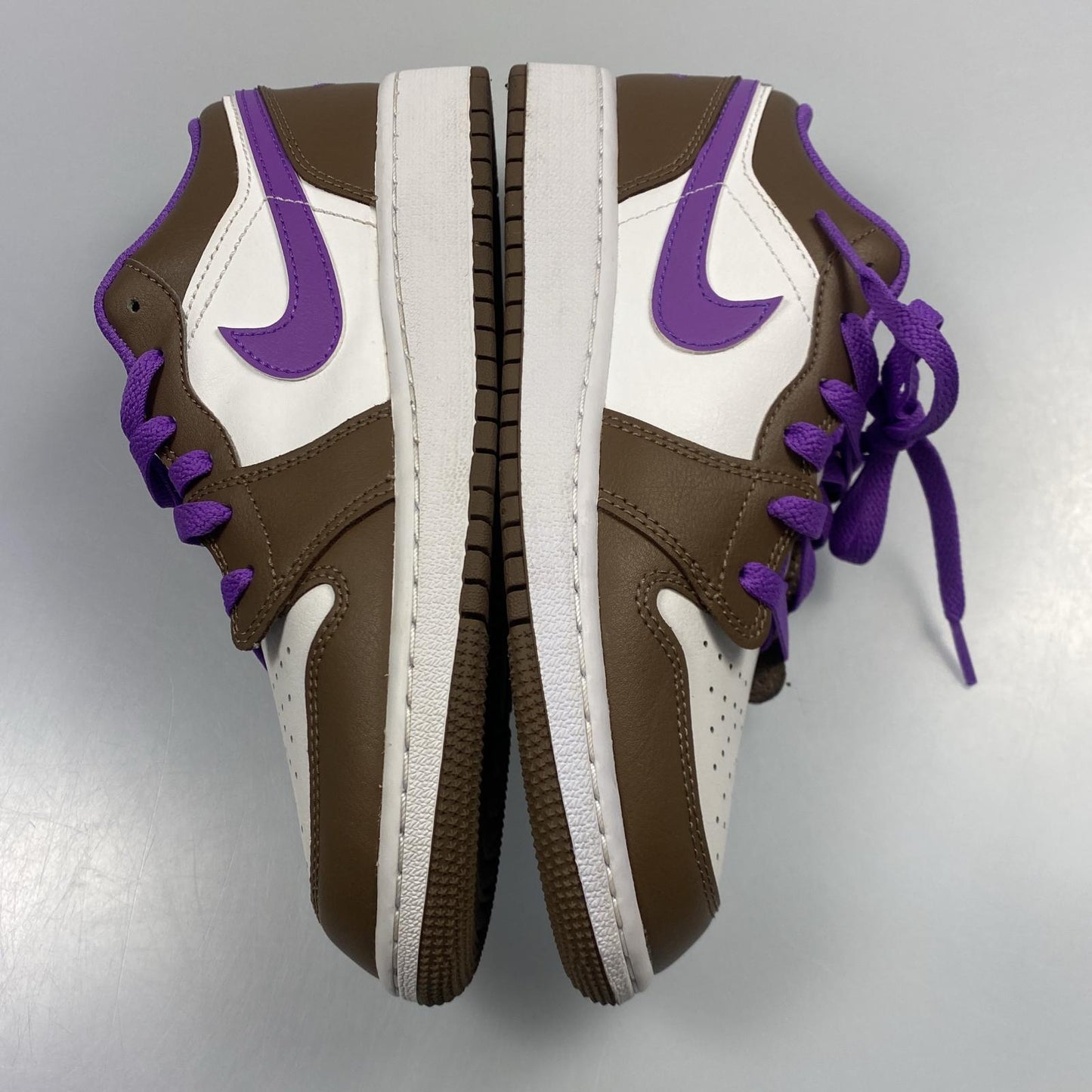 【中古】NIKE | ナイキ AIR JORDAN 1 LOW スニーカー 553560-215 23.5cm
