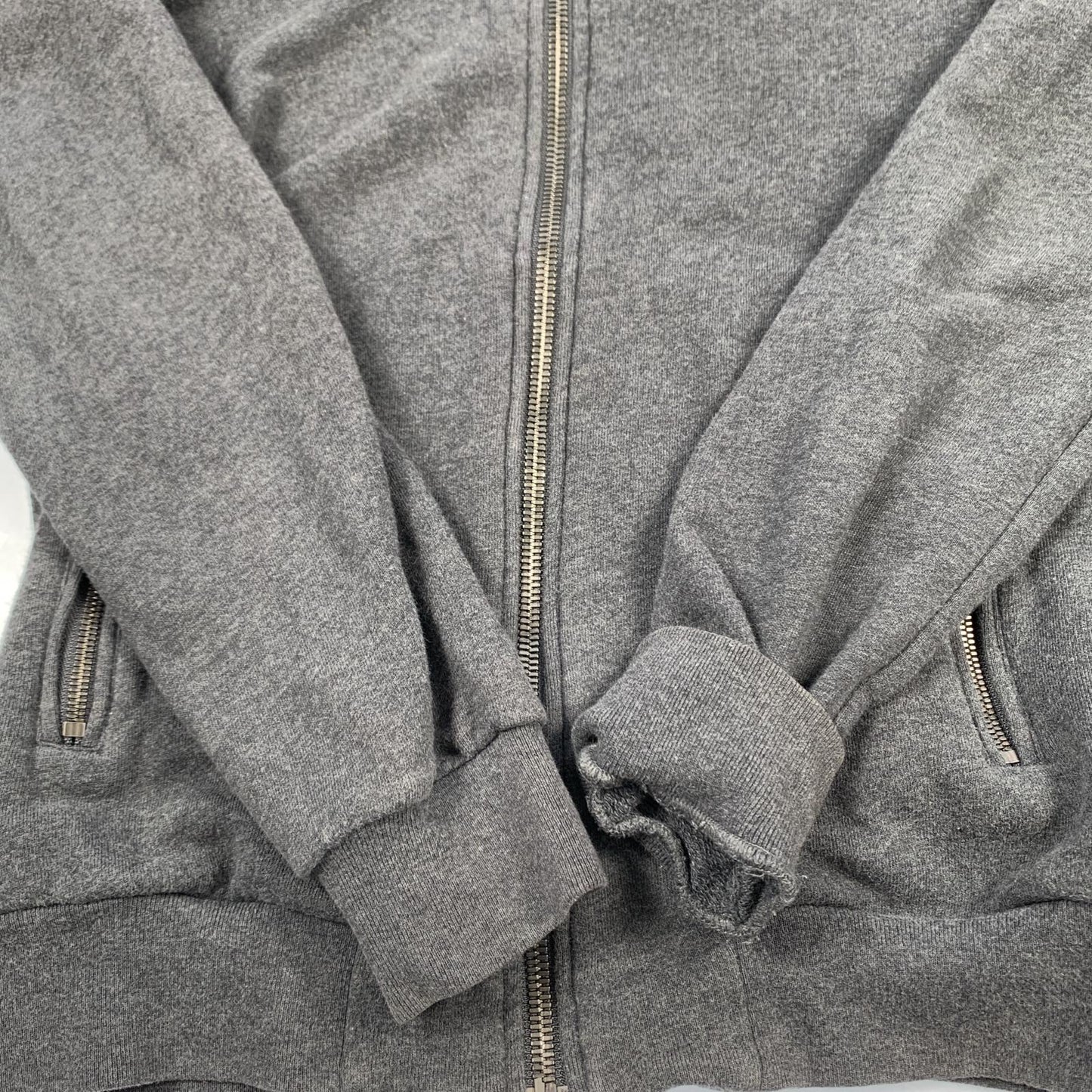 【中古】DOLCE & GABBANA | ドルチェアンドガッバーナ ロゴプレート パーカー G9CZ6T/G7ZXD グレー サイズ:46