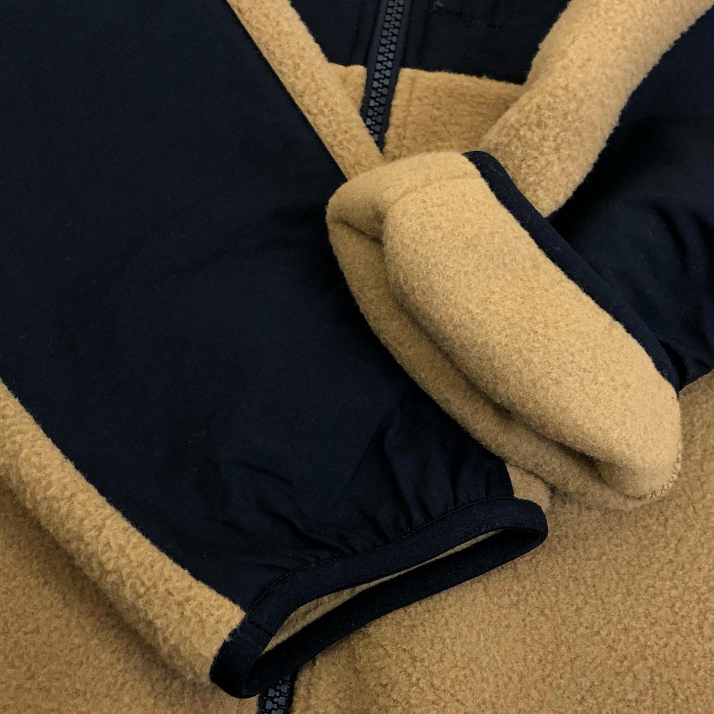 【中古】THE NORTH FACE | ザ・ノースフェイス DENALI JACKET その他トップス NA72051 キャメル サイズ:XL