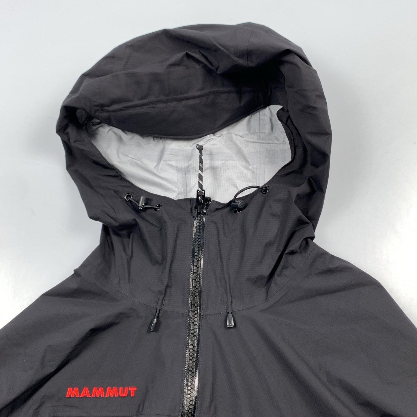 【中古】Mammut | マムート Masao Light 2.0 HS Hooded Jacket マウンテンパーカー 1010-32080 2025S/S ブラック サイズ:S