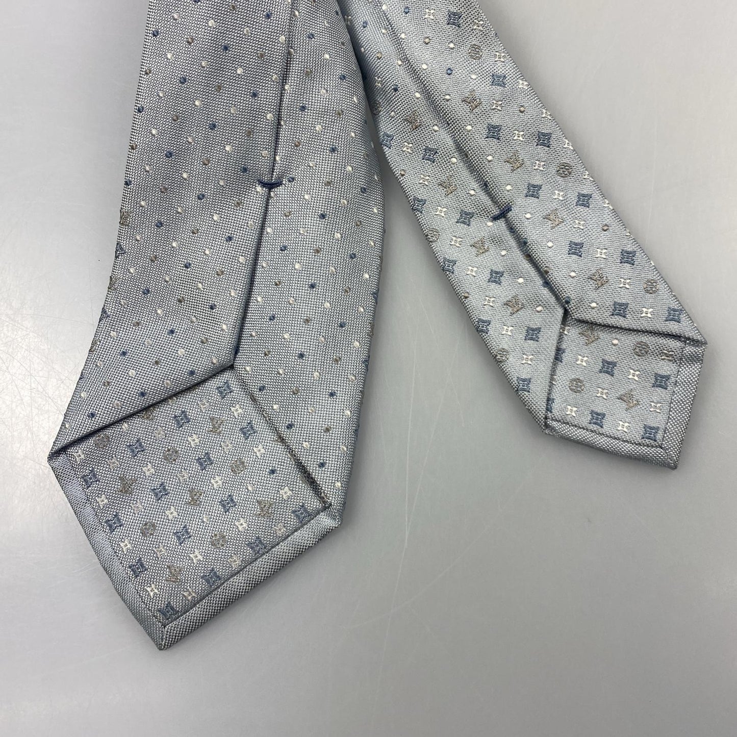 【中古】LOUIS VUITTON | ルイ・ヴィトン モノグラムグラディエントドッツ 8CM ネクタイ M76845 国内正規品