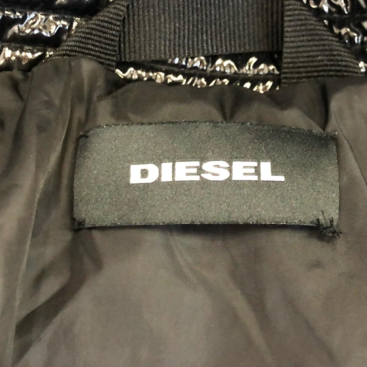 【中古】DIESEL | ディーゼル W-ALLA オーバーサイズ ダウンジャケット 00SXC10EAWM ブラック サイズ:XXS