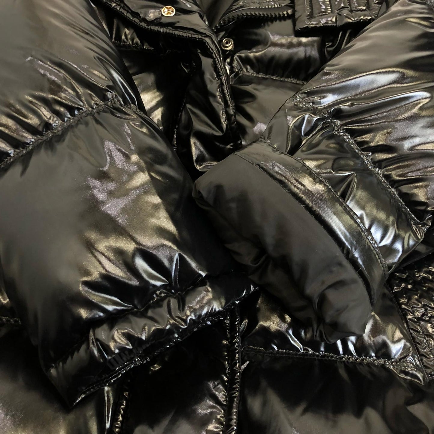 【中古】DIESEL | ディーゼル W-ALLA オーバーサイズ ダウンジャケット 00SXC10EAWM ブラック サイズ:XXS