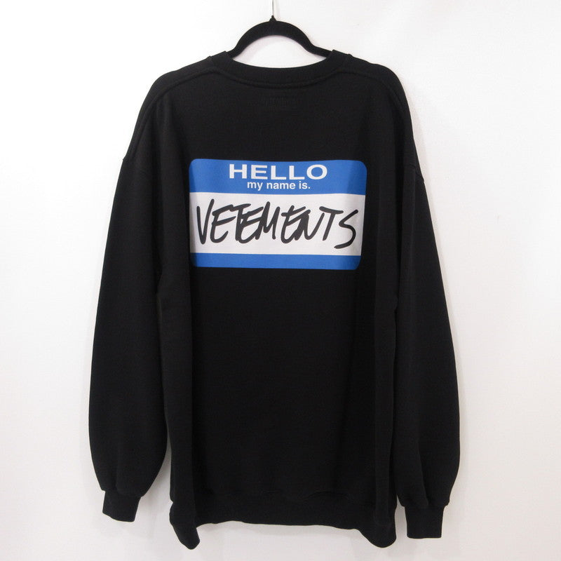 【中古】VETEMENTS | ヴェトモンベトモン MY NAME IS VETEMENTS SWEATSHIRT スウェット 並行品 ブラック サイズ:M