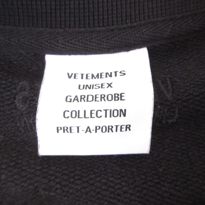 【中古】VETEMENTS | ヴェトモンベトモン MY NAME IS VETEMENTS SWEATSHIRT スウェット 並行品 ブラック サイズ:M