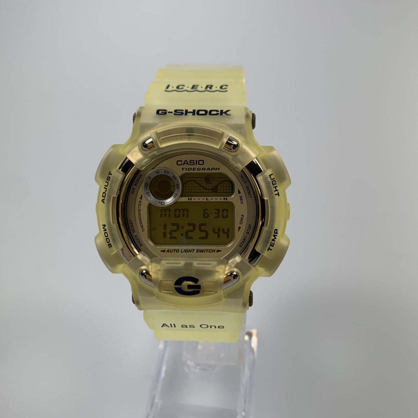 【中古】G-SHOCK | ジーショック FISHERMAN 第7回国際イルカクジラ記念 腕時計 DW-8600KJ-2T その他