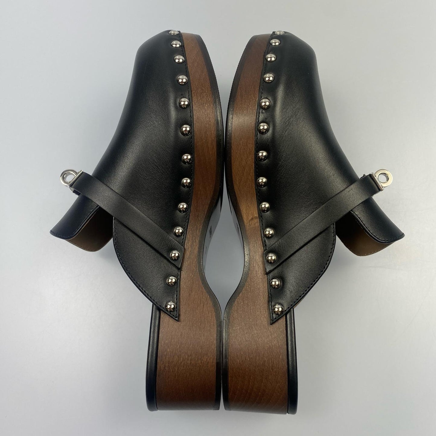 【中古】HERMES | エルメス ミュールカルロッタ サンダル 年式:2021S/S ブラック 23cm