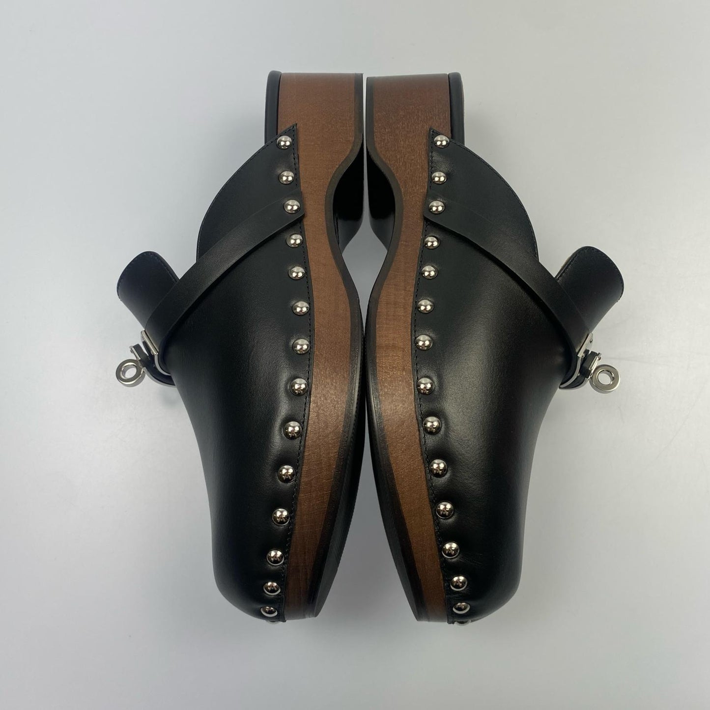 【中古】HERMES | エルメス ミュールカルロッタ サンダル 年式:2021S/S ブラック 23cm