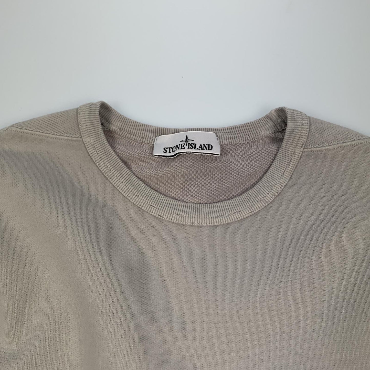【中古】STONE ISLAND | ストーンアイランド スウェット 811562420 国内正規品 2024S/S グレー サイズ:L