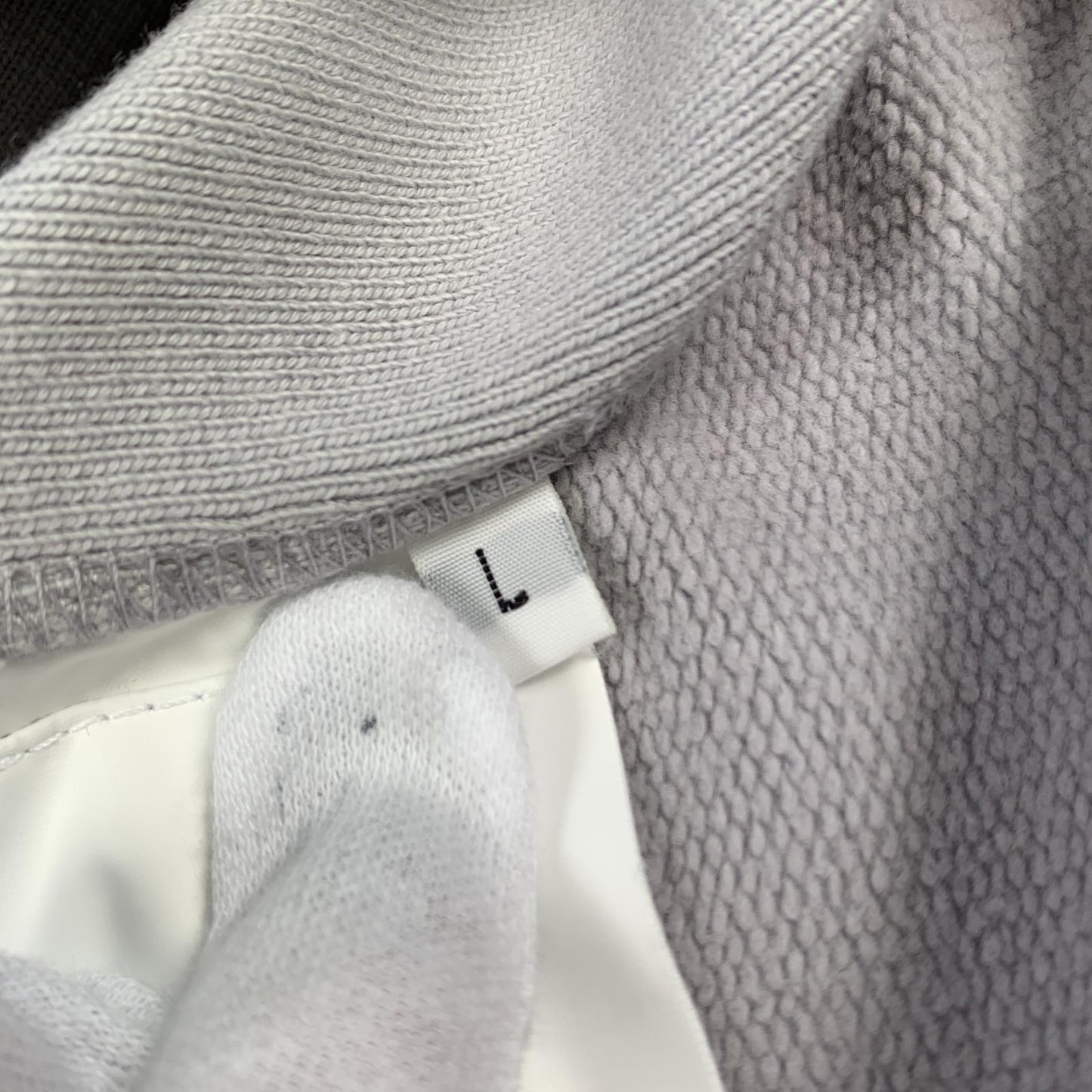 【中古】STONE ISLAND | ストーンアイランド スウェット 811562420 国内正規品 2024S/S グレー サイズ:L