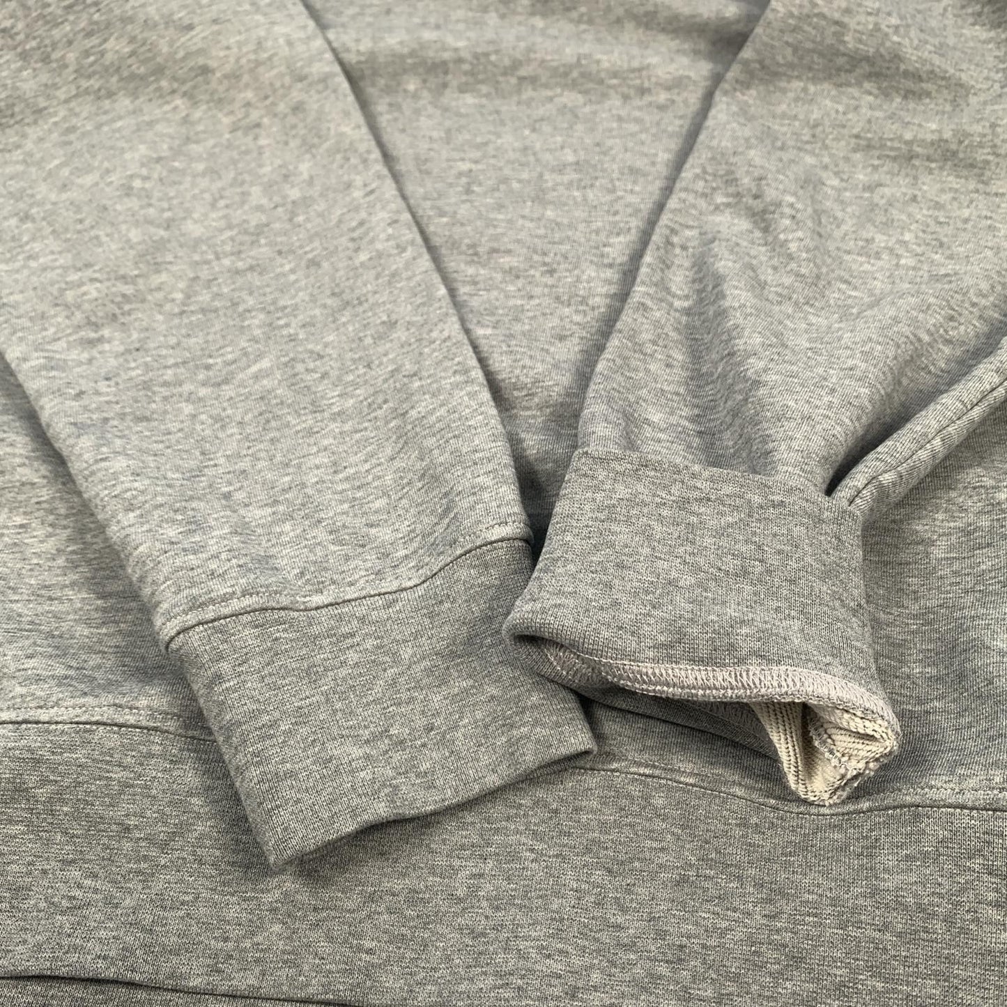 【中古】STONE ISLAND | ストーンアイランド ORGANIC COTTON FLEECE スウェット 6100044 国内正規品 2025S/S グレー サイズ:XL